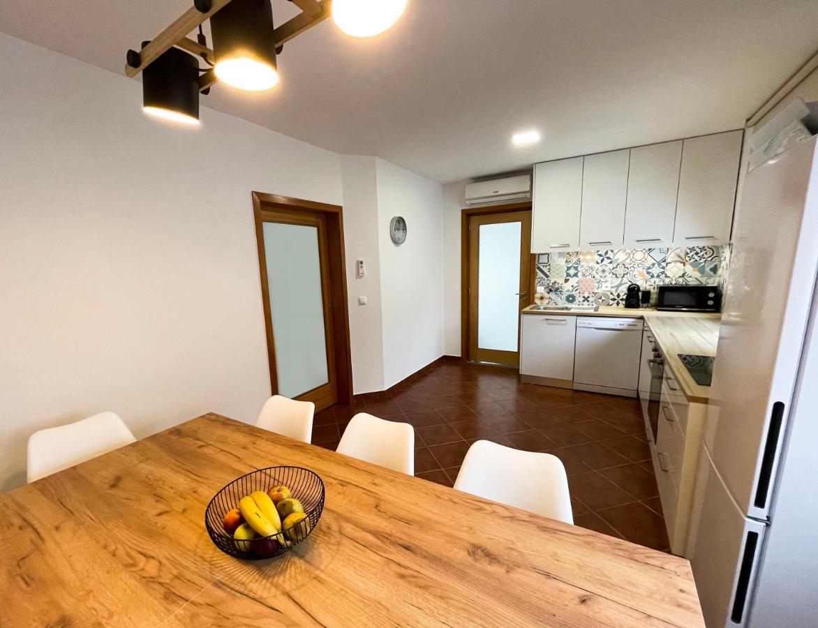 House 9 Guimaraes Villa Eksteriør billede